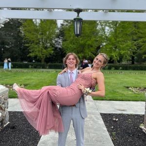 david's bridal- size 1- not stretchy- dusty rose color- worn once